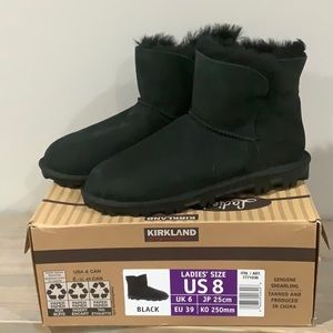 New! Women’s KS Black Shearling Boots